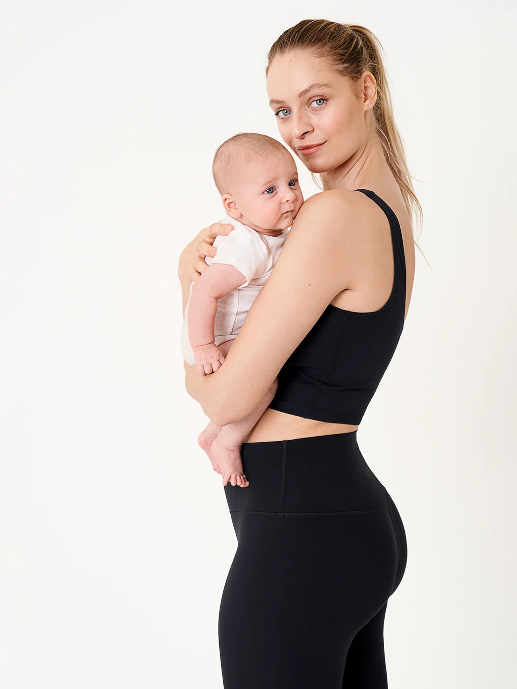 EasyDrop™ Nursing Crop Top